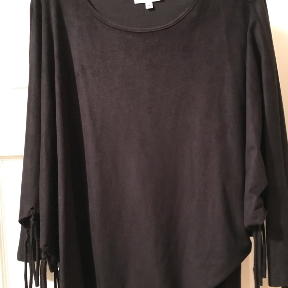 Black fringe top.
